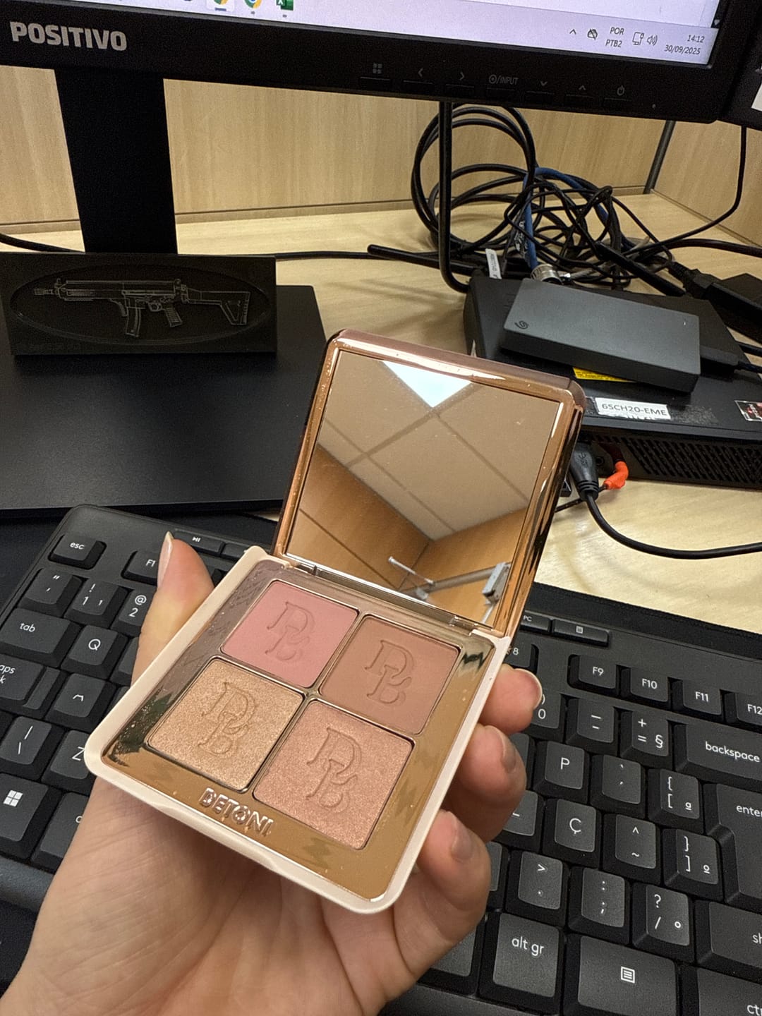 Customer photo review of EASY EYE PALLETE | SOFT ROSE - QUARTETO DE SOMBRAS