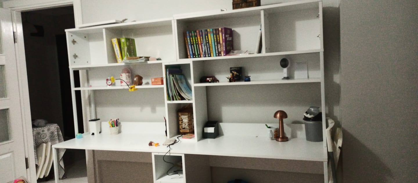 Customer photo review of Rani HA129 İki Kişilik Çok Raflı 2 Kapaklı Çalışma Ofis Bilgisayar Masası Beyaz