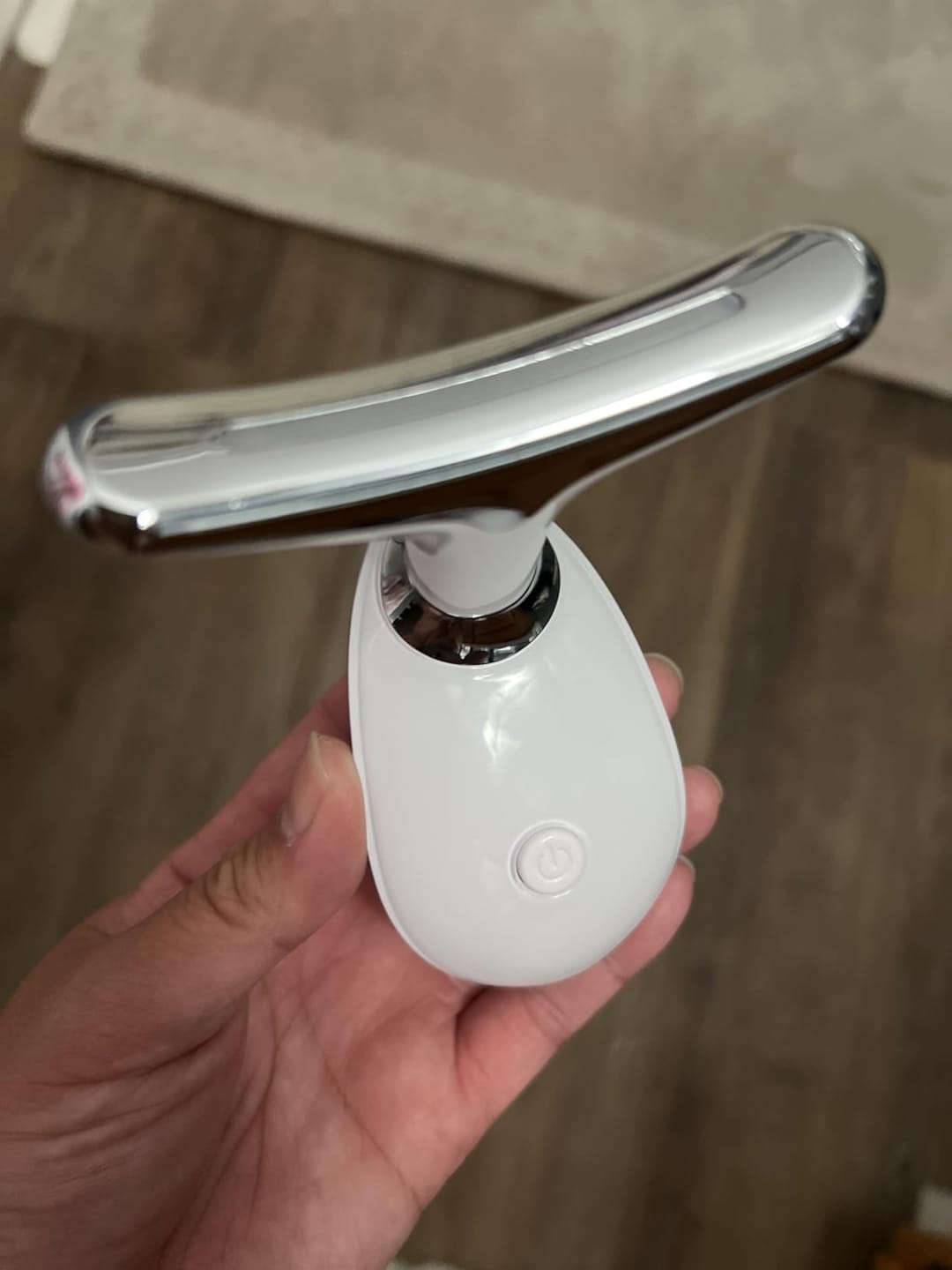 Customer photo review of Vibralift - Multifunktionel Nakke- og Ansigtsmassager med LED, Sonisk Vibration og Varme