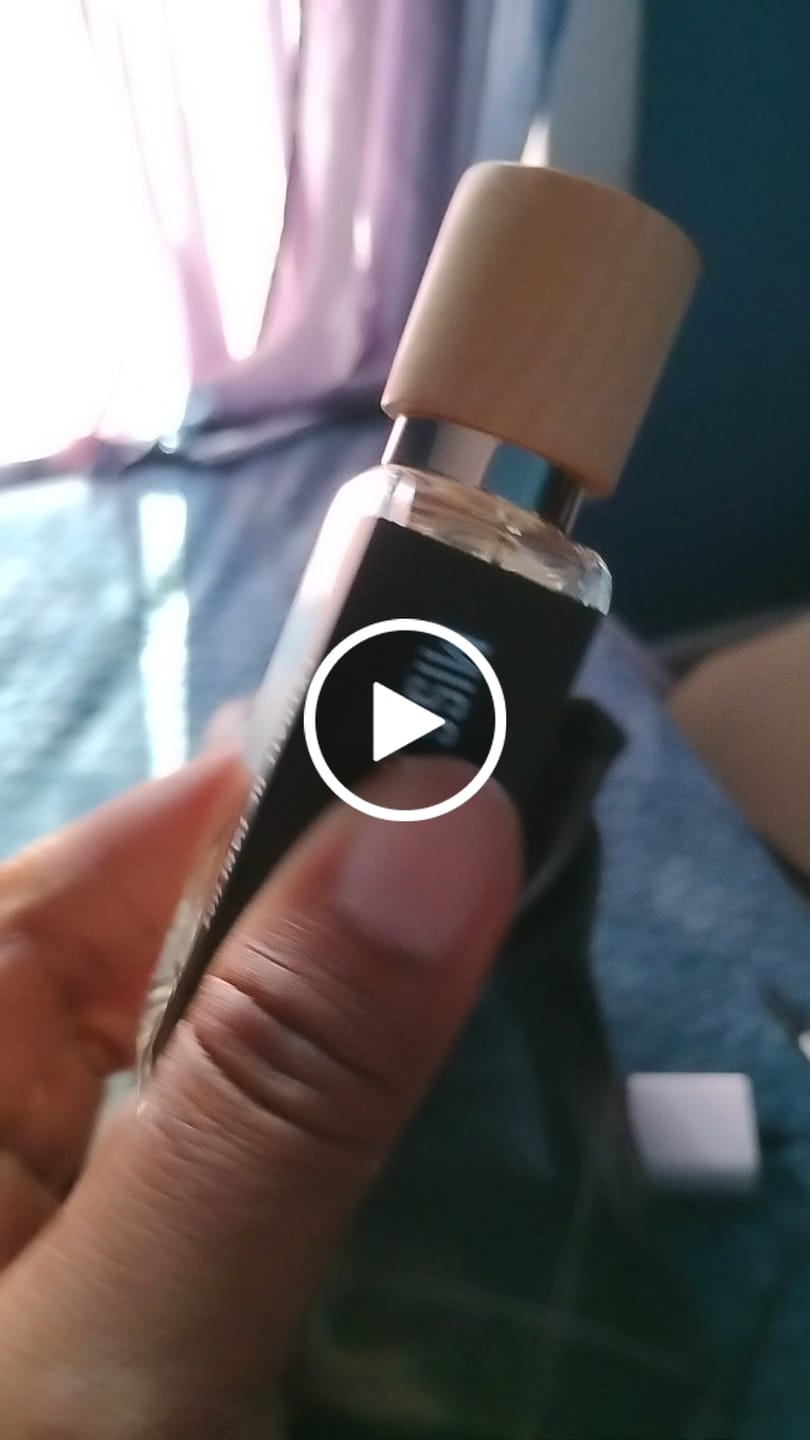 Customer video review of Miss Congeniality