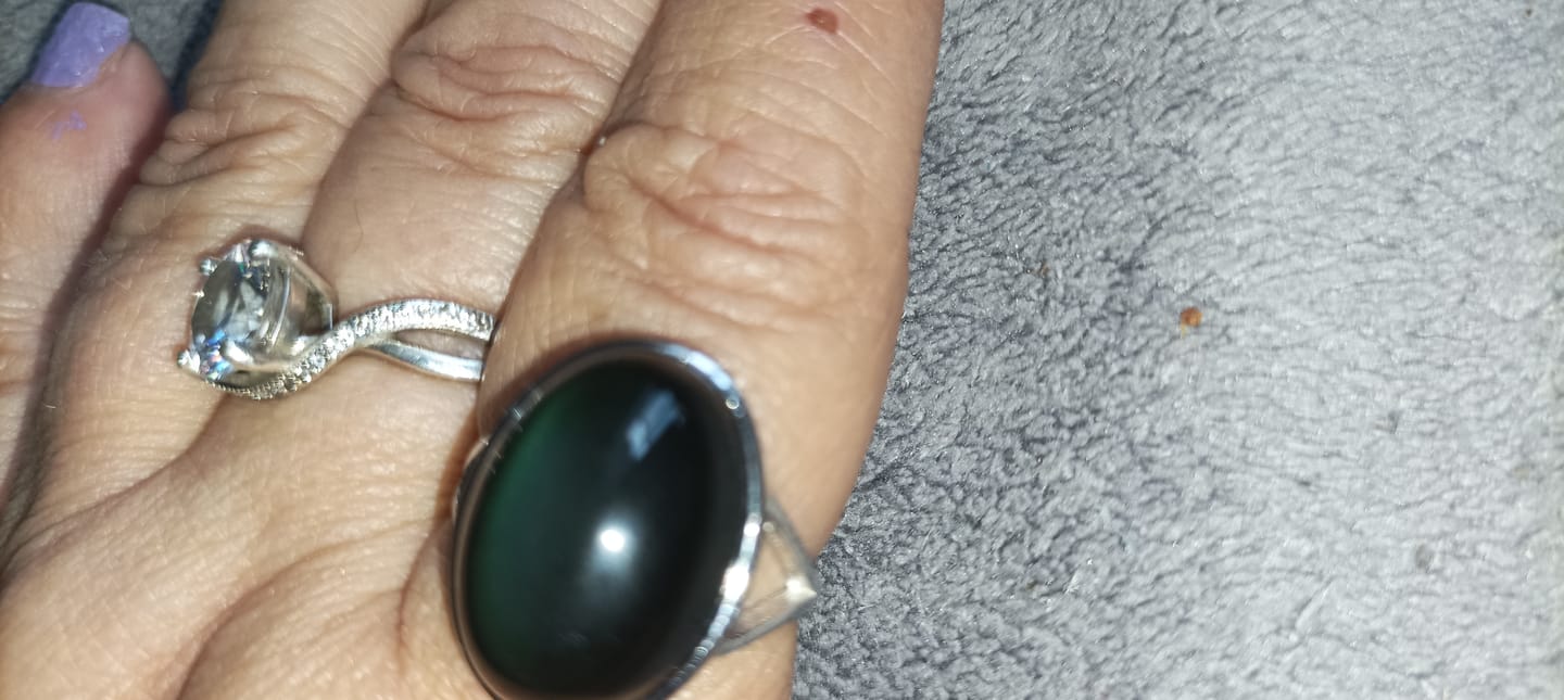 Customer photo review of Bague Ajustable "Guérison de L'Âme" en Obsidienne Œil Céleste & Argent