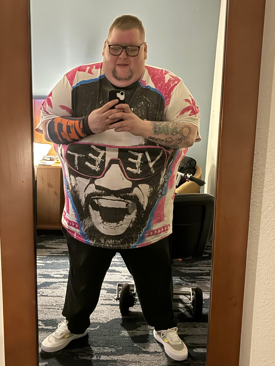 Customer photo review of Yeet Men's Plus Size Short Sleeve T-Shirt