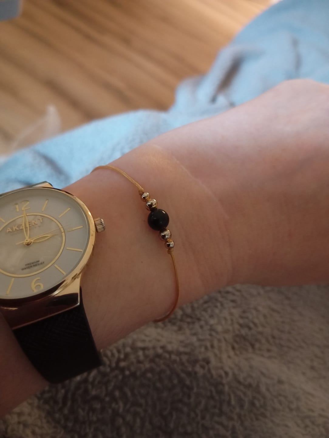 Customer photo review of Obsidian Armband - Naturband