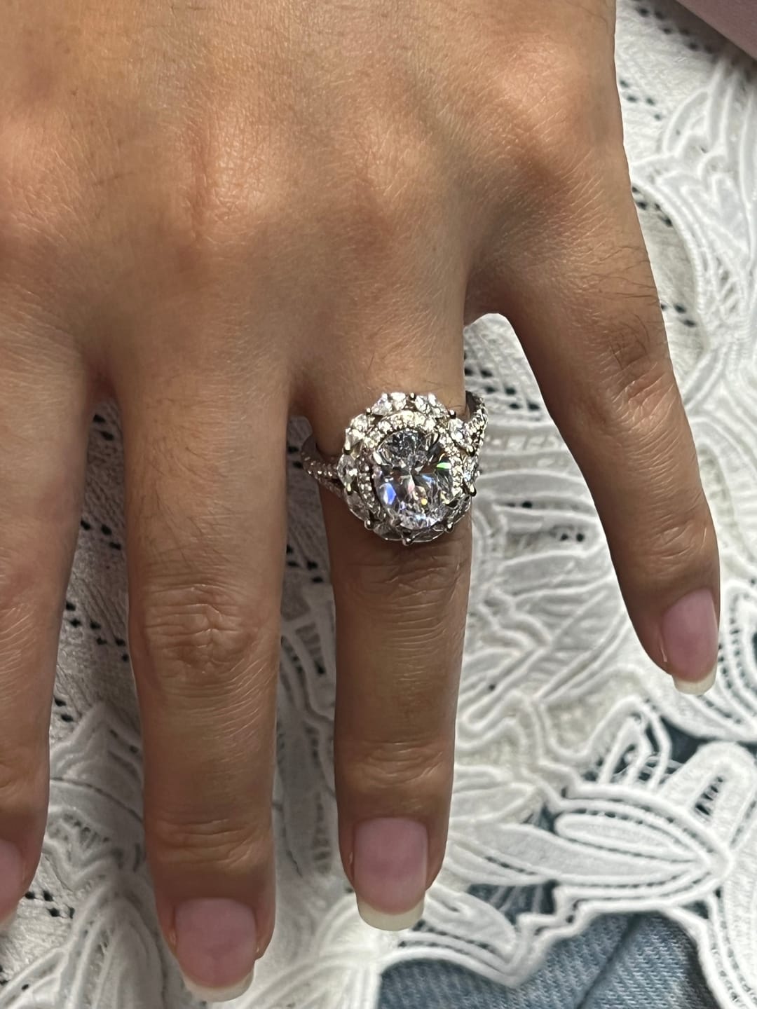 Customer photo review of S925 3.0Ct Oval Cut Halo Engagement Ring Vintage Travel Ring In Sterling Silver