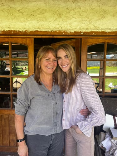 Customer photo review of JEANS FRANCA beige