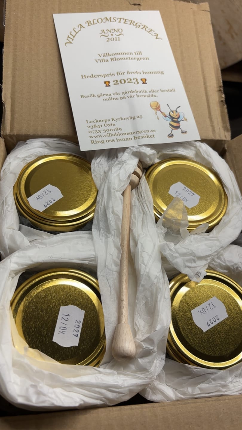 Customer photo review of 2 kg flytande honung med 2st honungspinnar och fri frakt för 538kr!