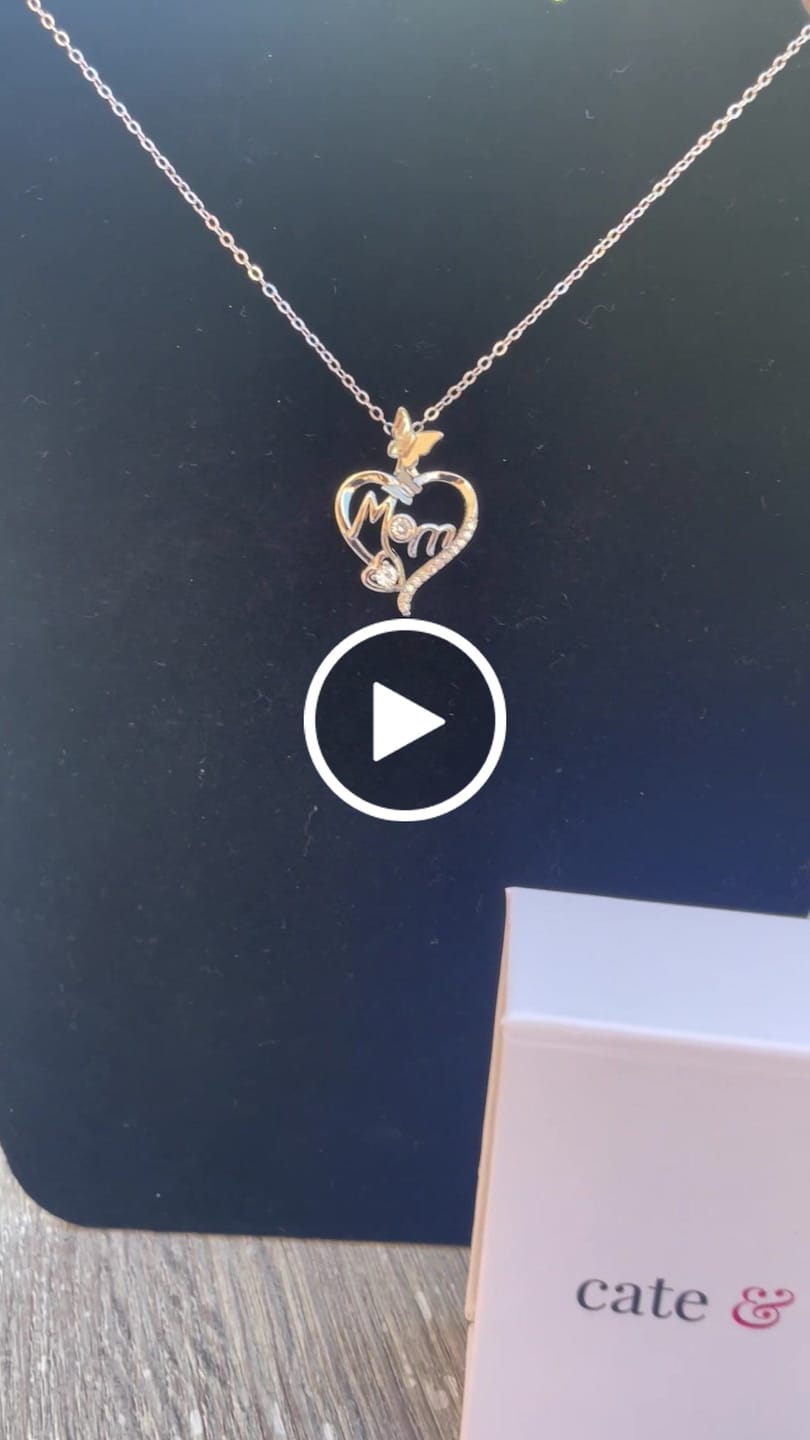 Customer video review of Mabel 18k White Gold Plated Mom Heart Pendant Necklace with Simulated Diamond Crystals