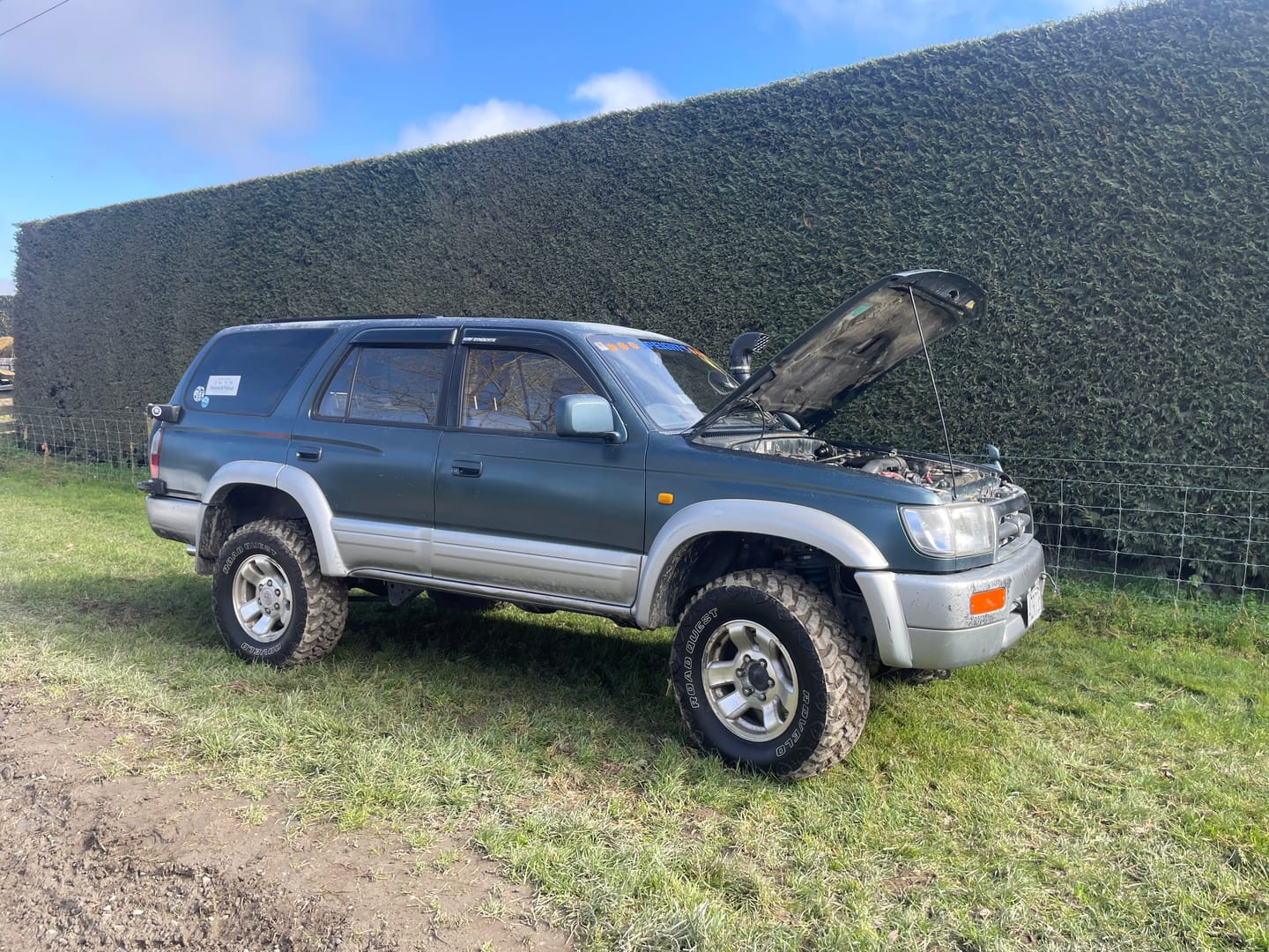 Customer photo review of Slimline Weathershield / Monsoon Guard Set l 3rd Gen 96 - 02