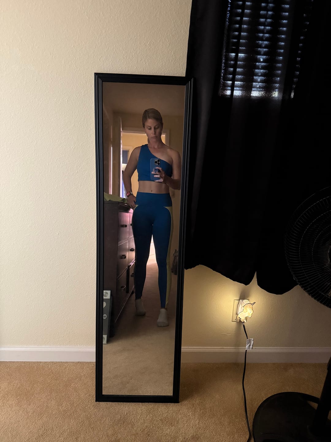 Customer photo review of BOLD Colorblocked Full Length Legging