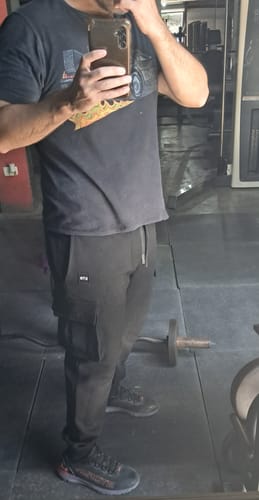 Customer photo review of Velora Joggers - Black