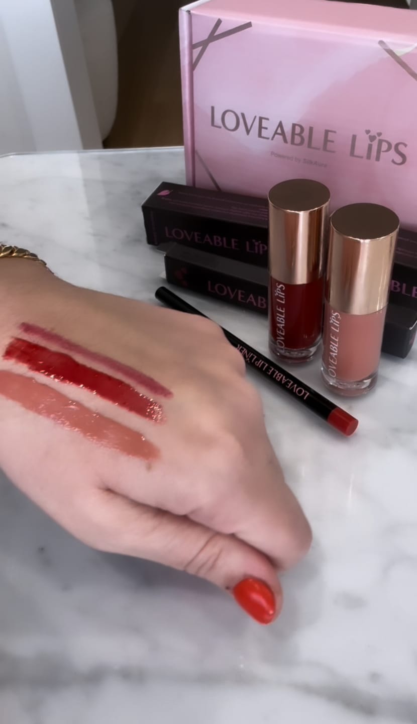 Customer photo review of Nude Glow Lip Gloss