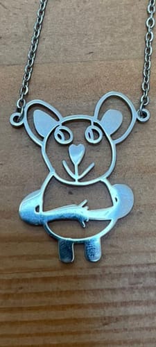Customer photo review of Persönliche Kinderzeichnung als Halskette oder Anhänger