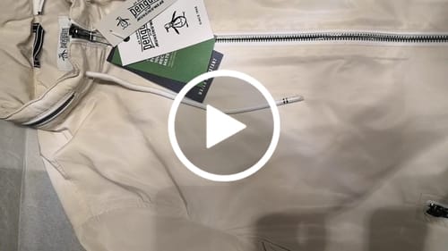 Customer video review of Chamarra Ratner Liso