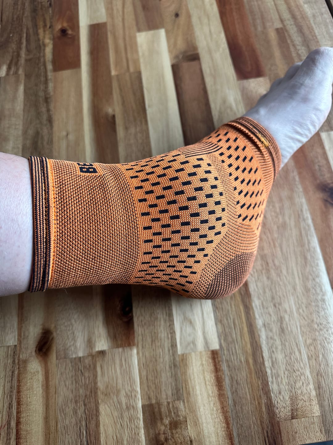 Customer photo review of Pair of Ankle Compression Support Sleeves For Achilles Tendon and Ankle Sprains