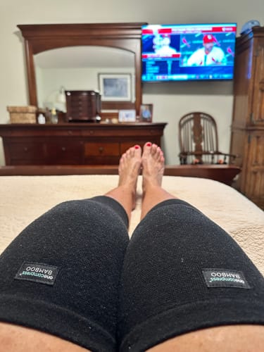 Customer photo review of Premium Bamboo Knee Sleeve (Single)