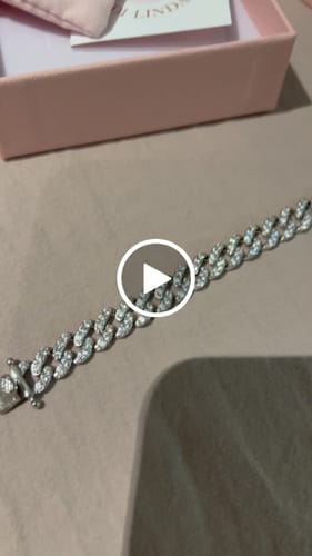 Customer video review of BRACCIALE GRUMETTA CON ZIRCONI