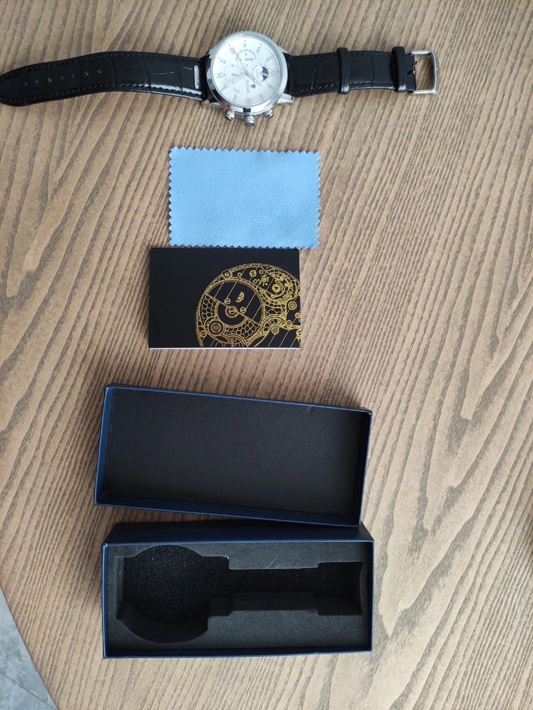 Customer photo review of LIGE® Classic Sports Watch