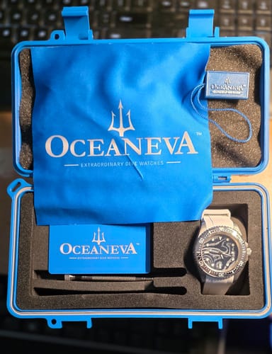 Customer photo review of Oceaneva Mens Deep Marine Explorer II Silver Damascus Steel Dial Watch White Rubber