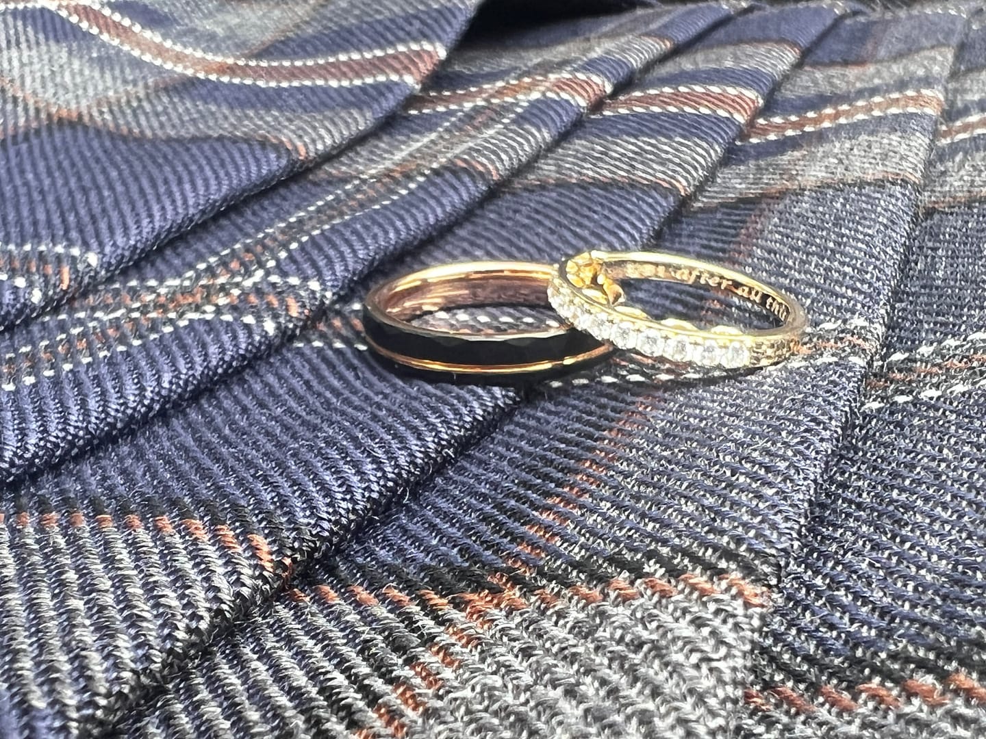 Customer photo review of Hammered Black Tungsten Rose Gold Ring