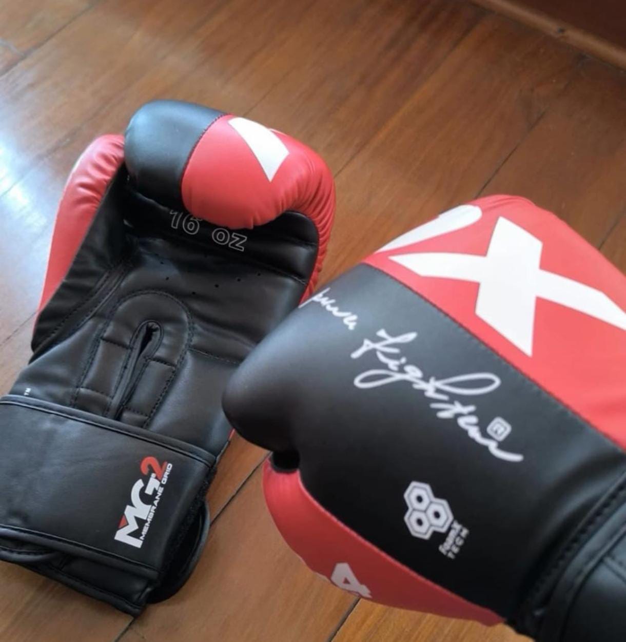 Customer photo review of Guantes de Boxeo F4