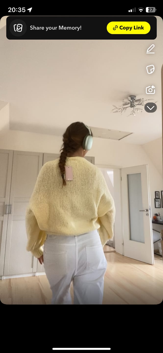Customer photo review of Essential Oversize Knit