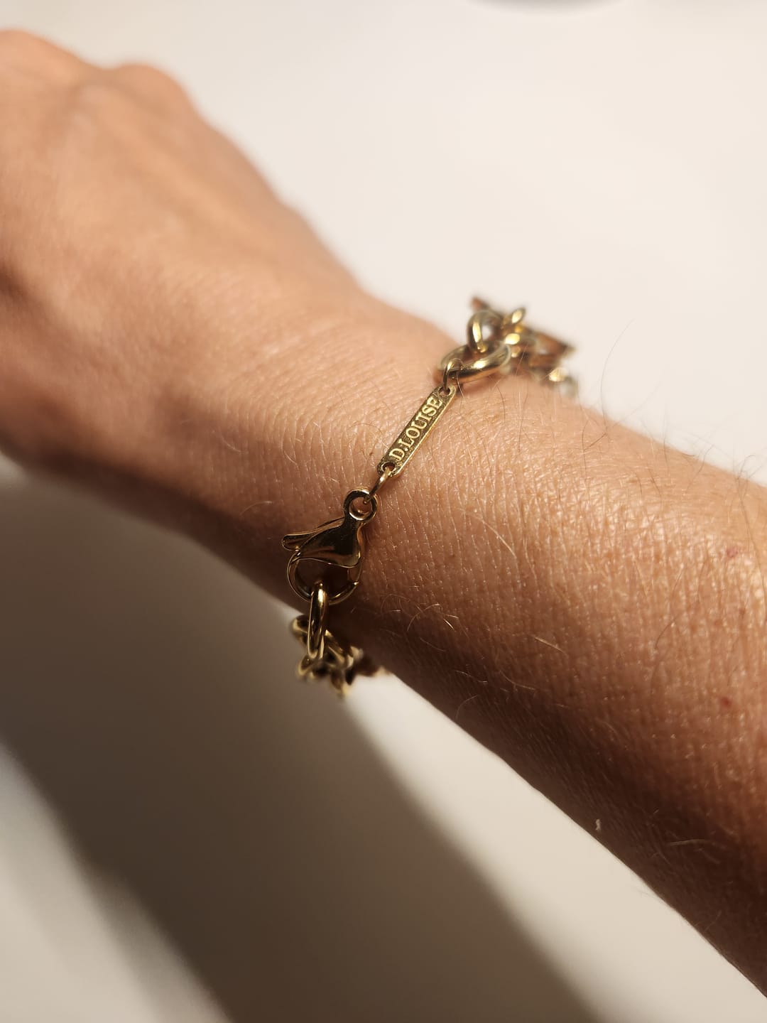Customer photo review of Engravable Classic Chunky Disc Bracelet