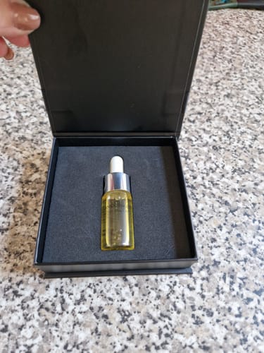 Customer photo review of Portrait Of A Lady Oil (Inspired) - Mystery Lady