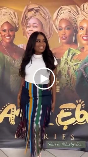 Customer video review of Tiwa|Navy