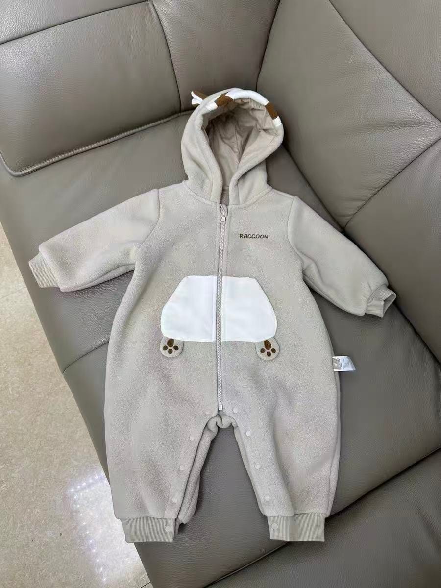 Customer photo review of Dave&Bella Baby Girls/Boys Autumn Zoo Series Soft Fleece One-Pieces Romper