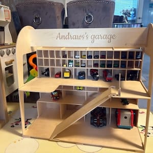 Customer photo review of Spielzeug-Auto-Garage mit Aufbewahrung