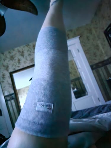 Customer photo review of Premium Bamboo Knee Sleeve (Single)