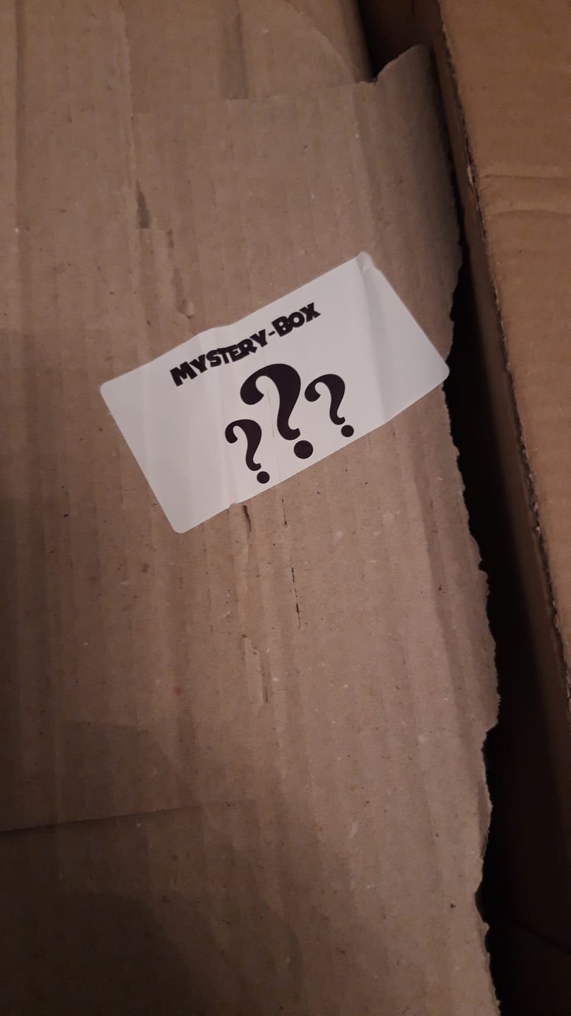 Customer photo review of B-Ware Mystery-Box