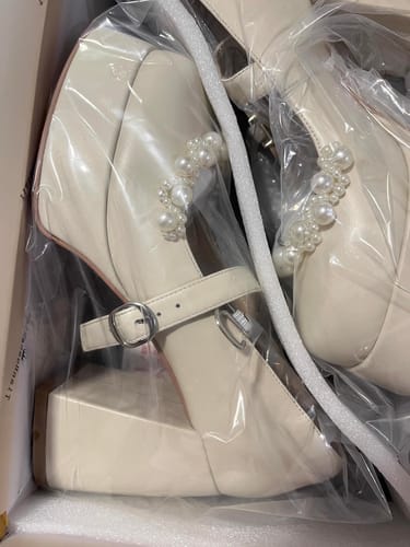 Customer photo review of Mary Jane platform leather shoes