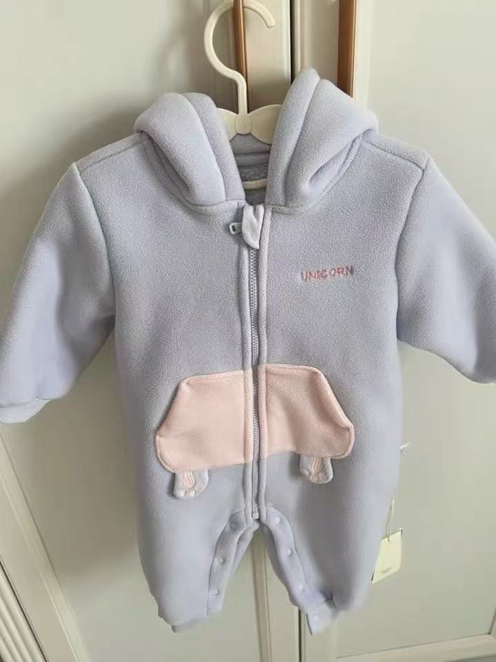 Customer photo review of Dave&Bella Baby Girls/Boys Autumn Zoo Series Soft Fleece One-Pieces Romper