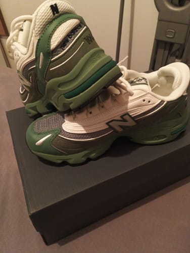 Customer photo review of 1000 New Balance Green