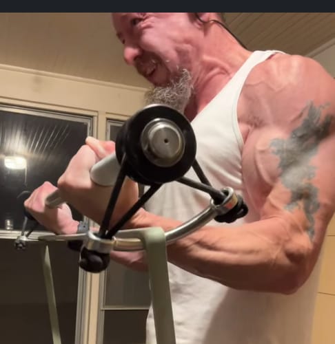 Customer photo review of CyberBar