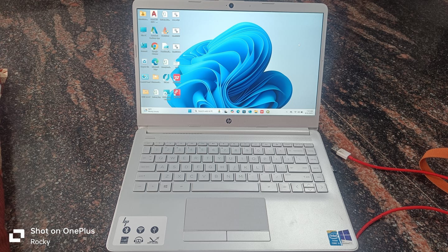 Customer photo review of HP Laptop | 14s | Intel i5 10th Gen | 14" HD | Win 11 Pro | Refurbished