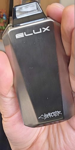 Customer photo review of ELUX - CyberOver - 15000 Bouffées - 2% de nicotine - Puff Jetable / Disposable