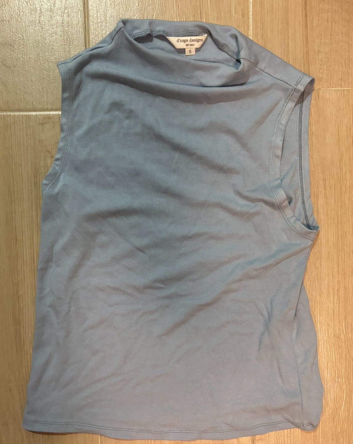 Customer photo review of Clean Funnel Sleeveless Top