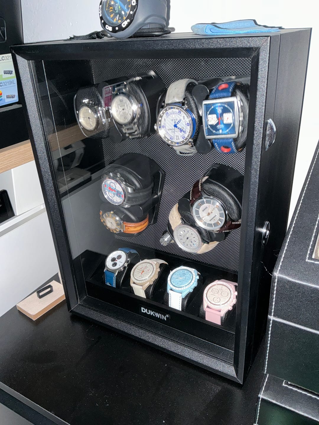 Customer photo review of 8 + 4 Watch Winder with Extra Storages Aurora Blue Light Quiet Motors - Black