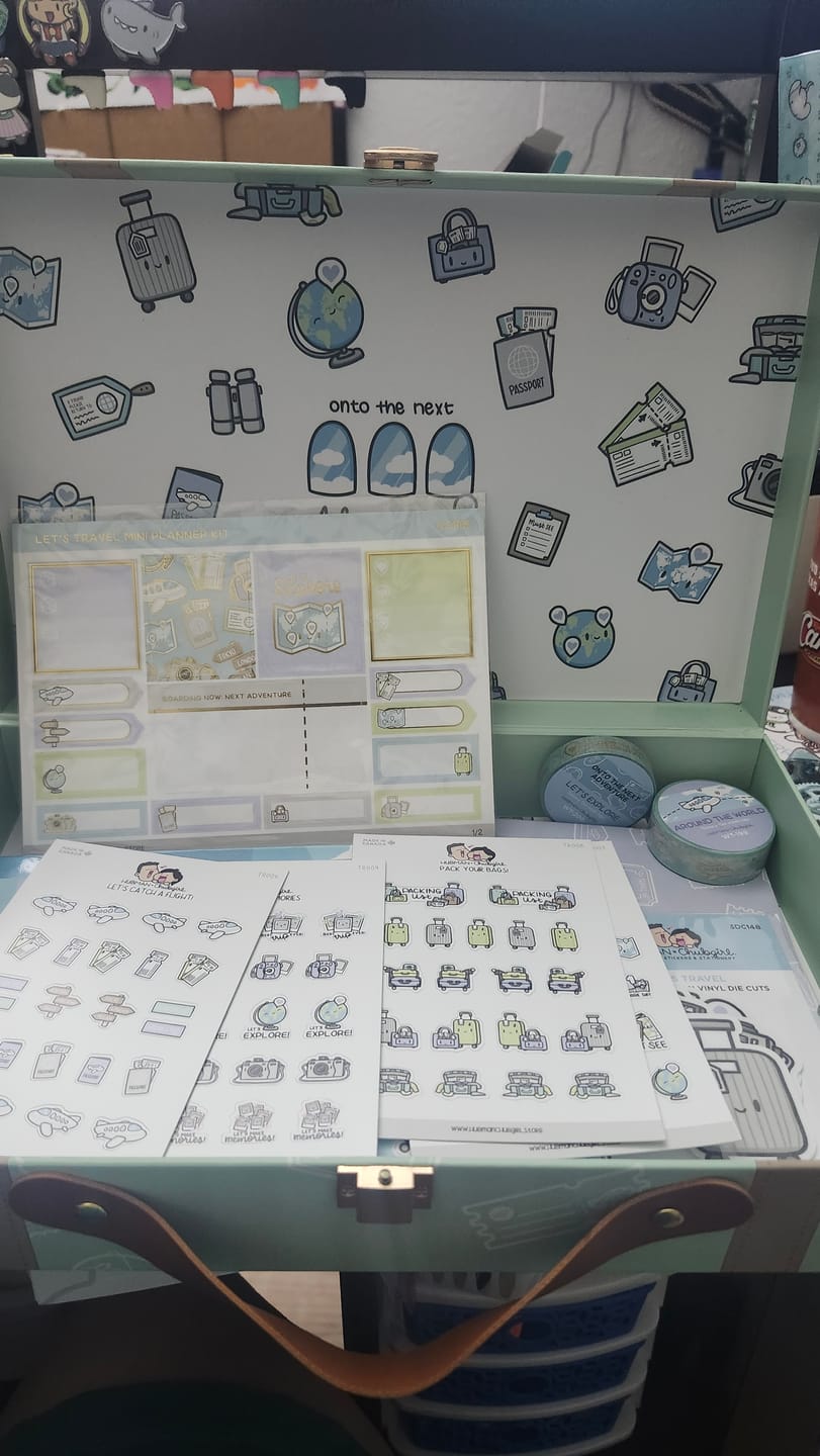 Customer photo review of Let's Travel Box Set