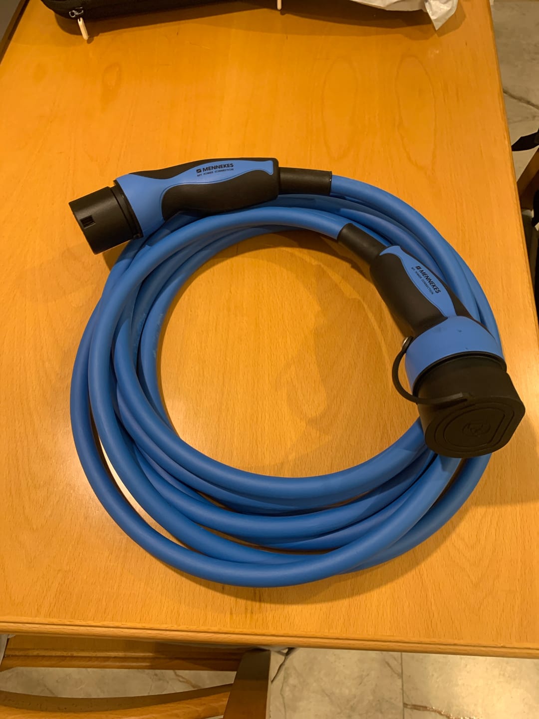 Customer photo review of Mennekes Type 2 to Type 2 Charging Cable, 7 m