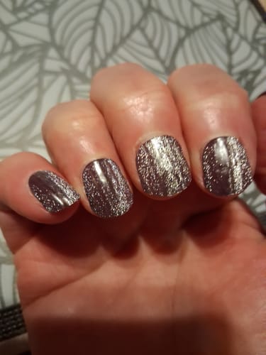Kundenbewertung mit Foto zu UV Gel: Burgundy Cateye