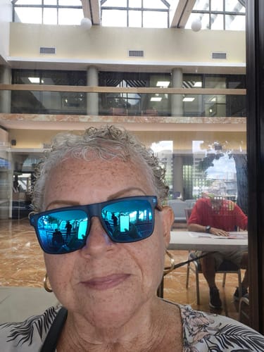 Customer photo review of Mis Raíces Blue