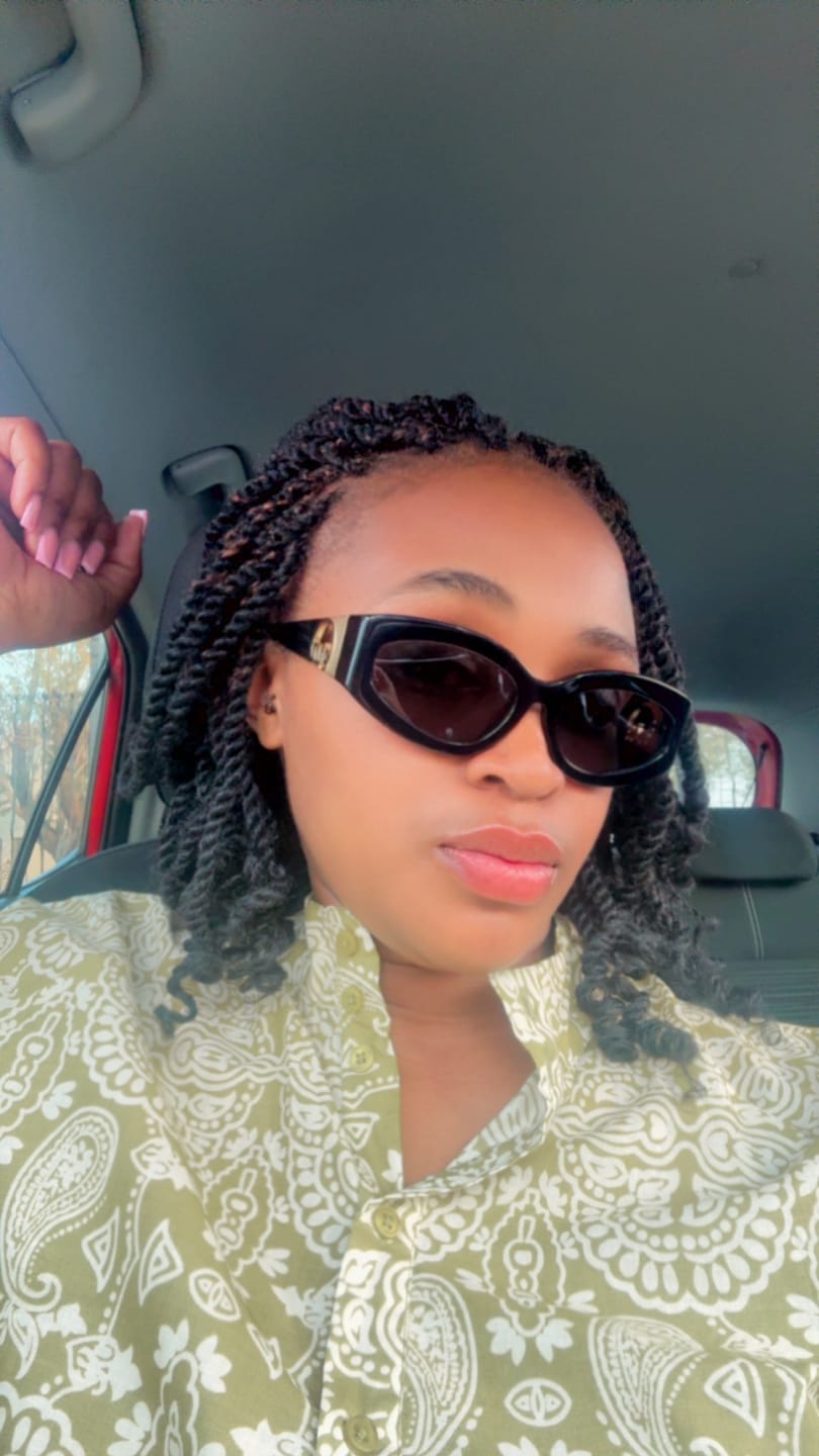 Customer photo review of Black Blanco Sunglasses