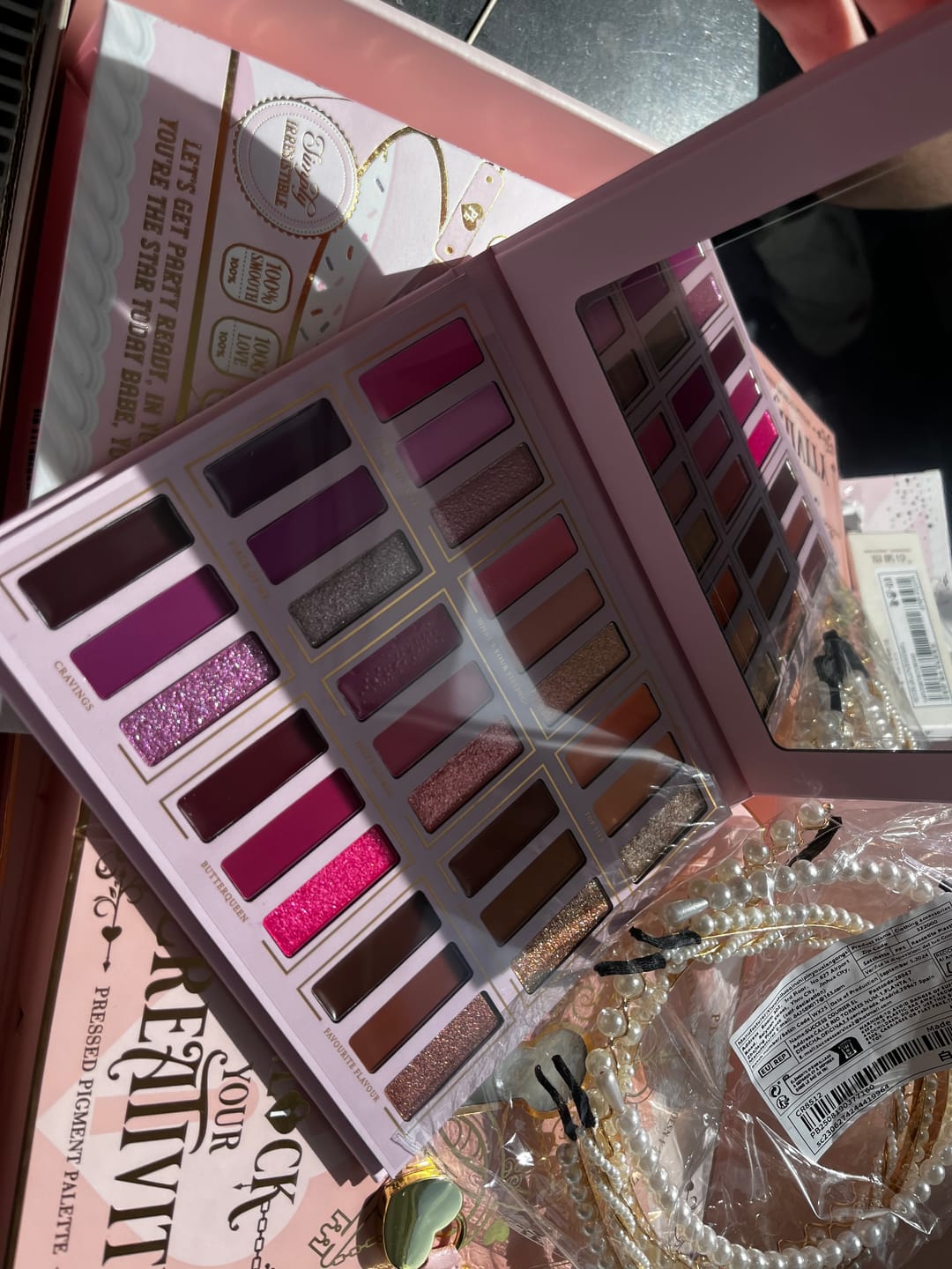 Customer photo review of P. Louise Unlock Your Creativity Rainbow Eyeshadow Palette