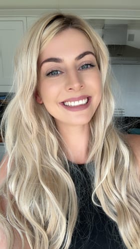 Customer photo review of The Loose Wave HD Fibre 24" Lace U Part Wig