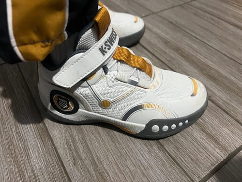 Customer photo review of Tenis Bronny Ch