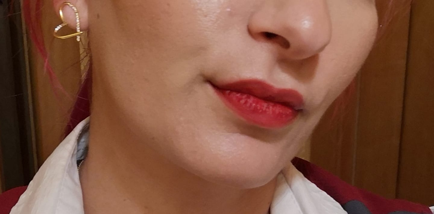 Customer photo review of Отлепящ се тинт TATTOO BERRISOM MY LIP TINT
