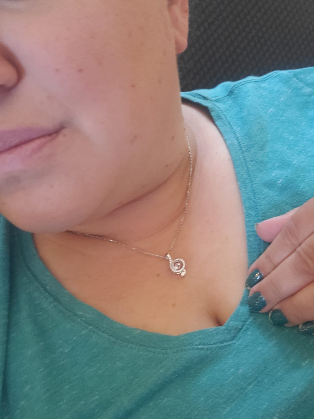 Customer photo review of Jolene 18k White Gold Plated G-Clef Dancing Pendant Necklace with Swarovski Crystals